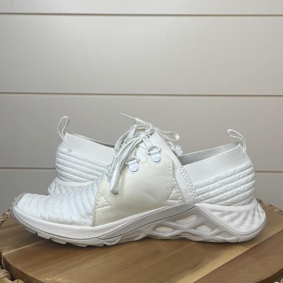 Merrell Air Cushion+ White Tennis Shoes 6.5 - Picture 7 of 9